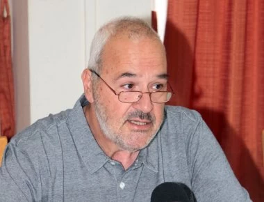 Παραιτήθηκε ο πρόεδρος της ΕΥΑΘ Ιωάννης Κρεστενίτης